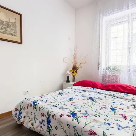 Apartment House In The Shopping Street At Trastevere Station *